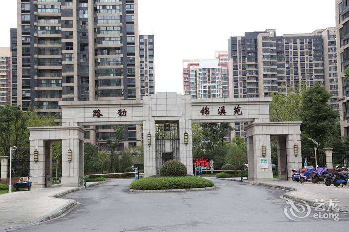 蘇州工業(yè)園區(qū)錦溪街66號(hào)錦溪苑24幢2701室房產(chǎn)第二次拍賣公告